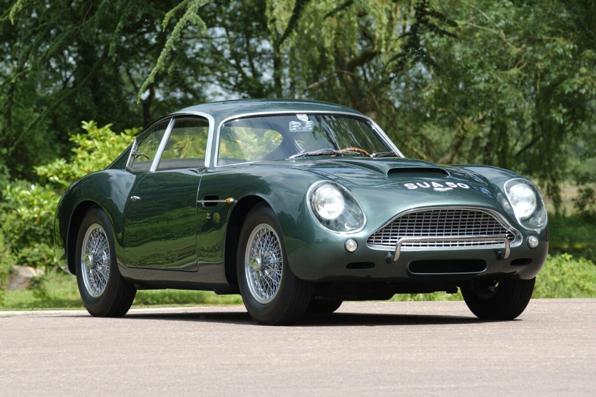 Aston Martin DB4 Zagato (nuotr. Aston Martin)