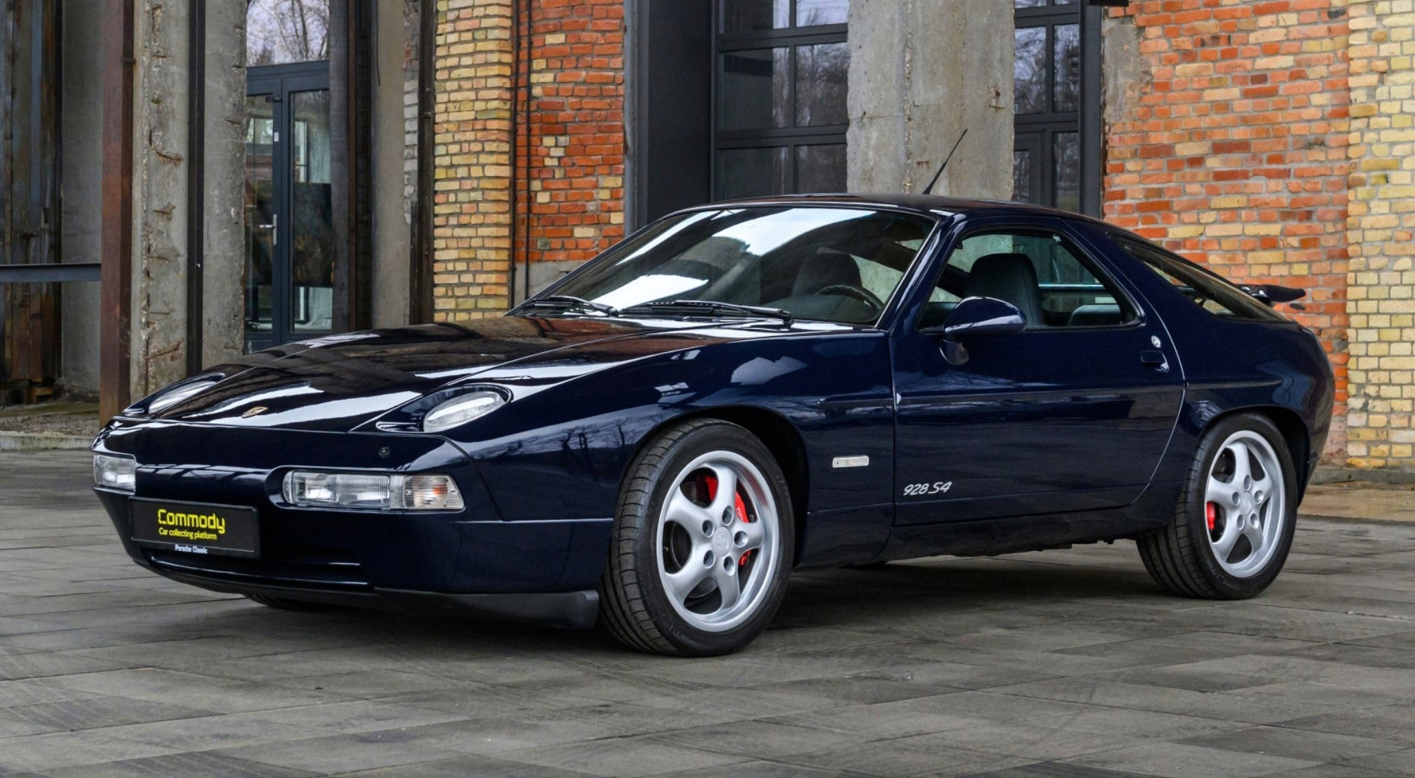Porsche 928 S4 – The Boldest Turn in the Marque's History - Commody
